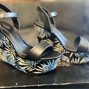 Black Floral Print Platform Wedge Sandals